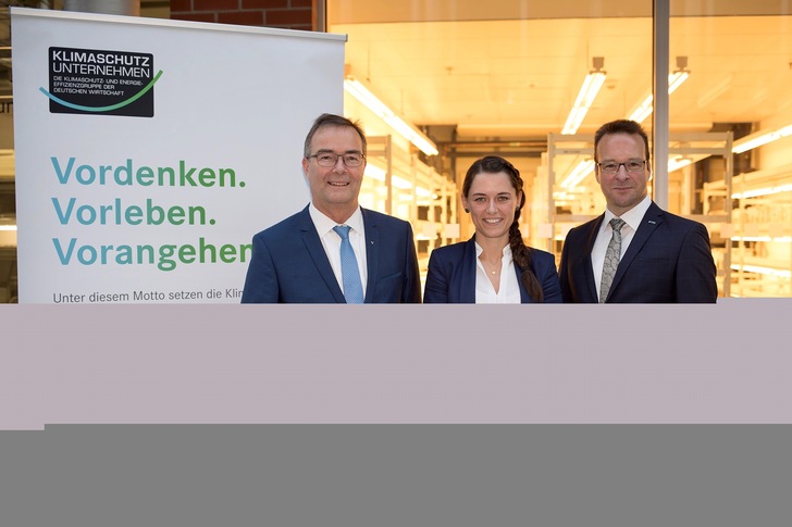 Neuer Vorstand des Klimaschutz-Unternehmen e.V.: (v. l.) Jörg Schmidt, Annika Trappmann, Markus Mettler.