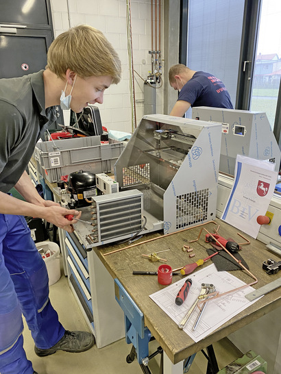 Roman Tergende mit Spaß und Konzentration bei der Arbeit