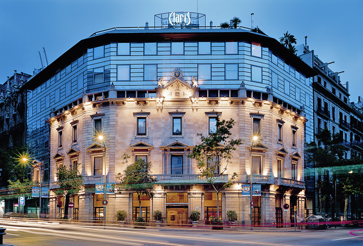 In Hotels und Bürogebäuden sind zuverlässige technische Lösungen erforderlich, um Gäste oder Mitarbeiter bei Leckagen vor austretendem Kältemittel zu schützen.