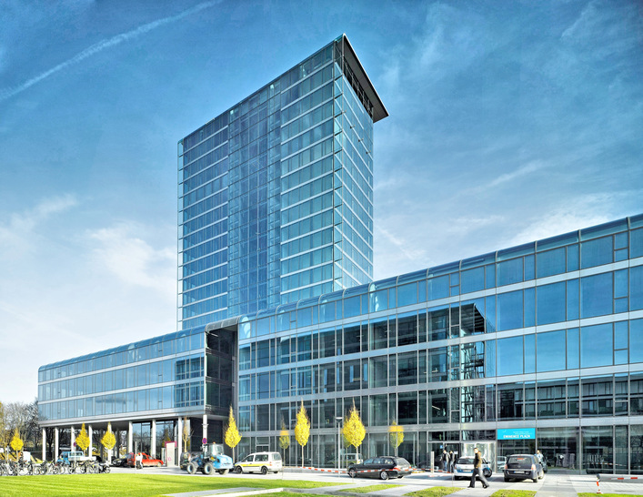 Der 84 m hohe Skyline Tower bzw. „THE m.pire“ in München ist das bislang größte Bauvorhaben mit dem Betonkern-Temperierungssystem Concretcool.