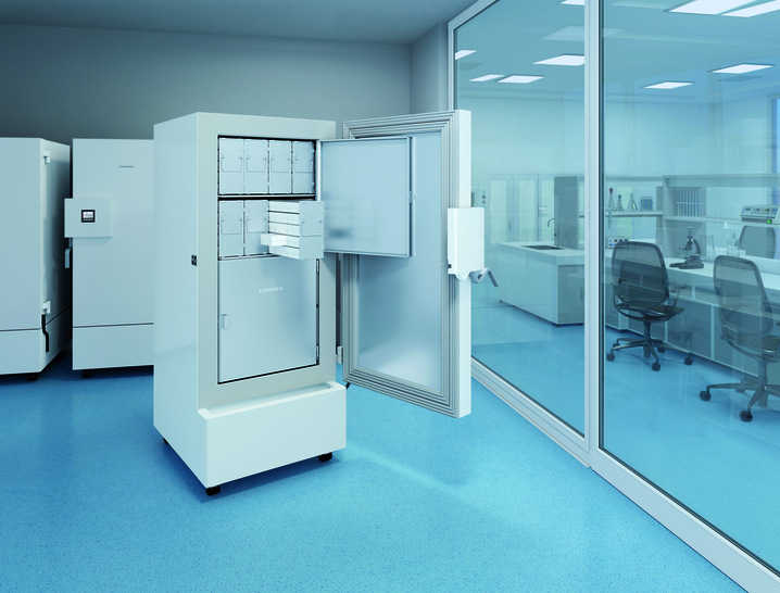 Einige neuartige mRNA-Vakzine sind empfindlicher gegenüber Hitze als andere Impfstoffe. Die Ultratiefkühlschränke von Liebherr erlauben Ultratiefkühlung im Temperaturbereich von −40 bis −86 Grad Celsius.