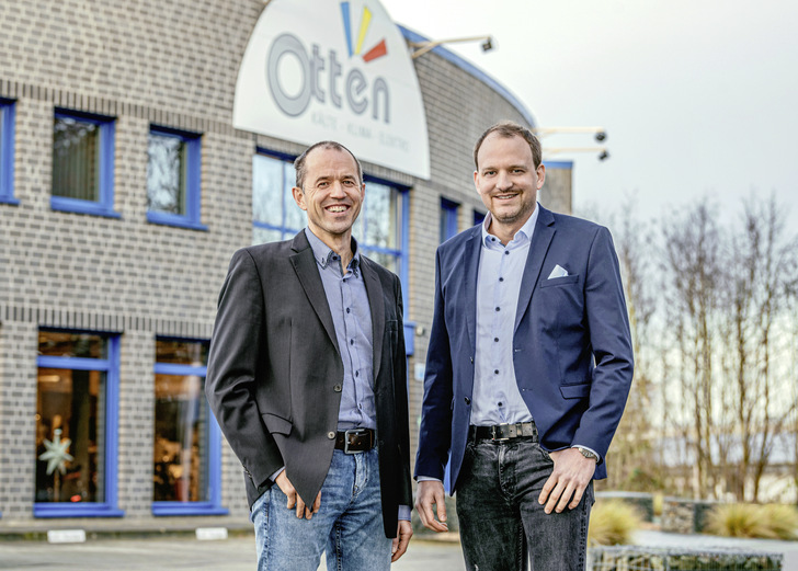 Die neue Doppelspitze der Alwin Otten GmbH (von links): Alwin und Lennart Otten - © Bild: Otten
