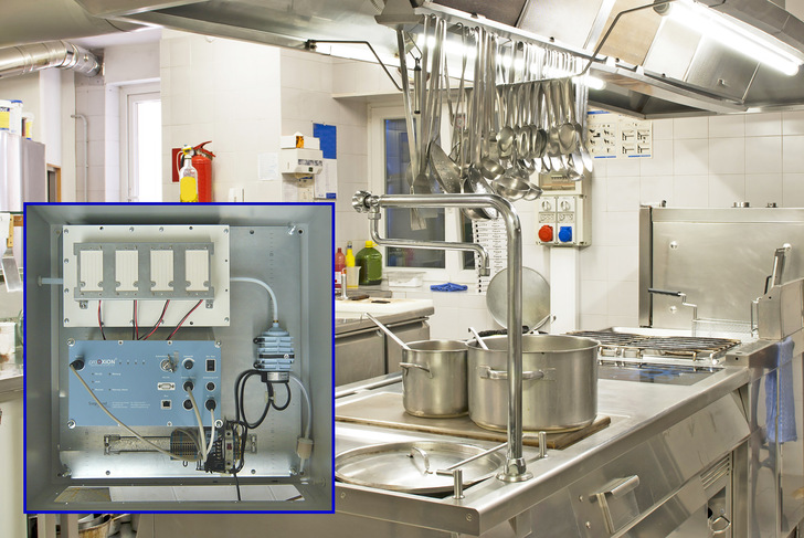 Die Aufbereitung der Küchenabluft mit dem System proOXiON-F führt zu erheblichen Einsparungen bei Reinigung und Wartung der Küchenablufttechnik. - © Bild: RL / Fotolia
