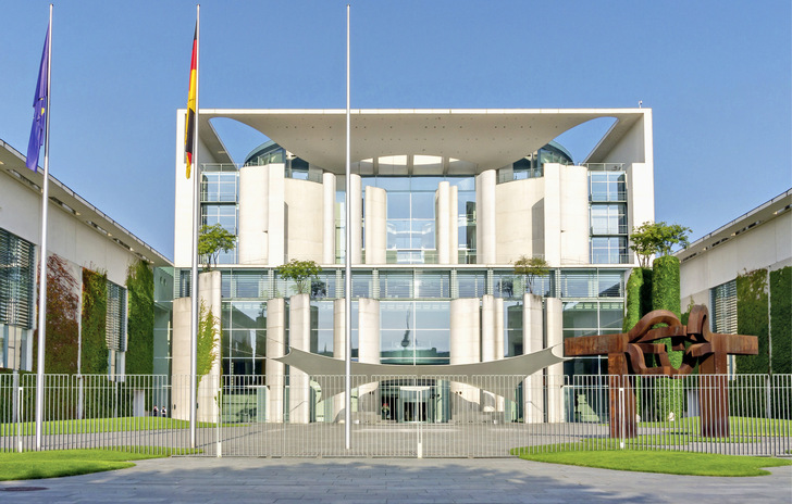 Die Wärme- und Kälterückgewinnungstechnik von SEW macht bestehende und neue Anlagen fit für aktuelle Anforderungen, so auch das Bundeskanzleramt in Berlin.