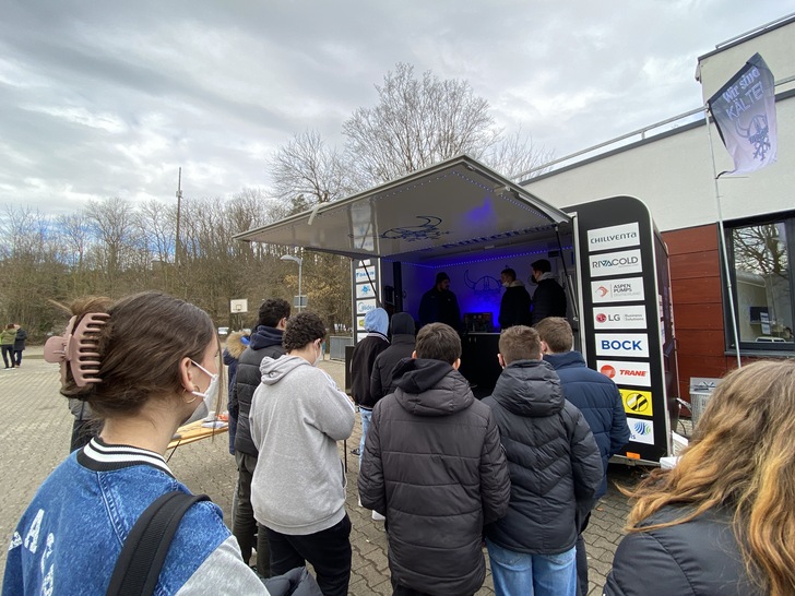 In vier Gruppen á rund 15 Schülern haben uns die Interessierten besucht.