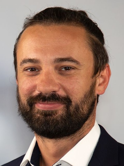 Bartek Schneider: Der Elektroniker für Gebäude und Systemtechnik wechselte in den Außendienst der Systemair GmbH.