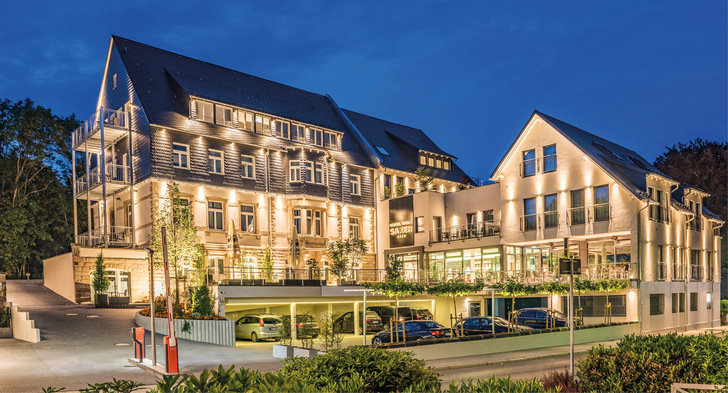 Das mit polyvalenter Wärmepumpe klimatisierte Gebäudekomplex