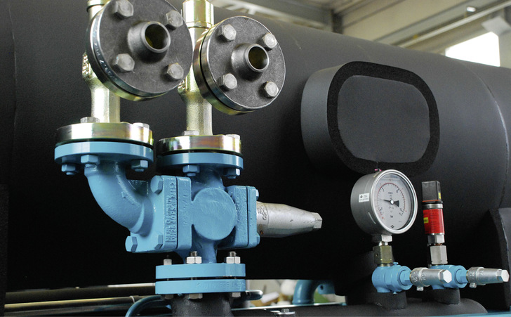  Massiv ausgeführte Bauteile. Im WRG-Betrieb wird Wasser von 16 auf 10 °C gekühlt.