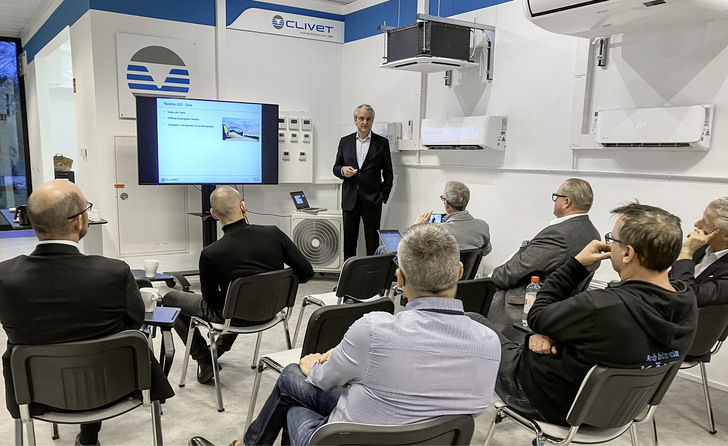  Beim 2. Clivet-Pressestammtisch gab es für die Redakteure neue Unternehmens-Informationen.