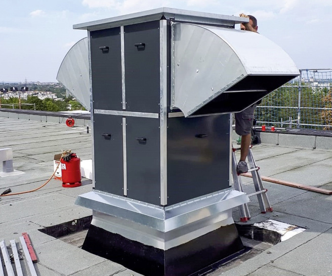  Rooftop-Klimatisierungssystem EVO auf dem Hallendach.