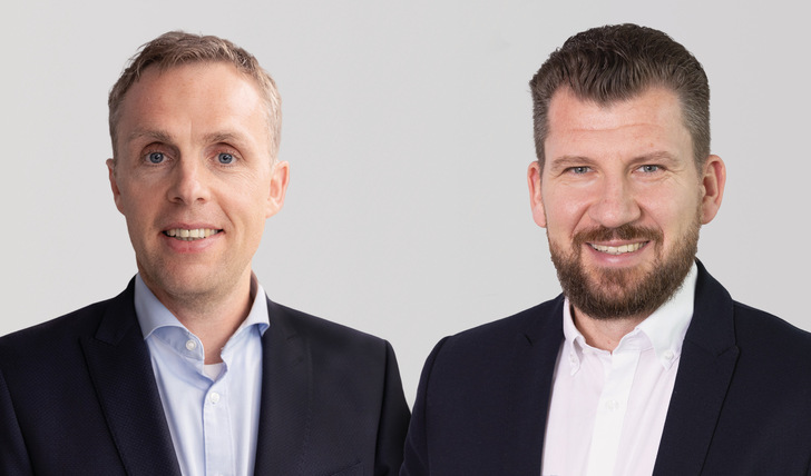 Ardian Nrecaj (re.) ist neuer Vertriebsleiter Nord/West von [CF] Systems, während Torsten Irmisch (li.) den Bereich Ost/Süd verantwortet.