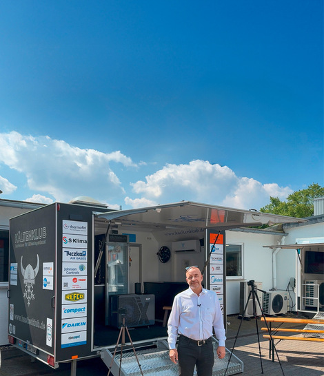 Michael Loescher vor dem KältenKlub-Mobil