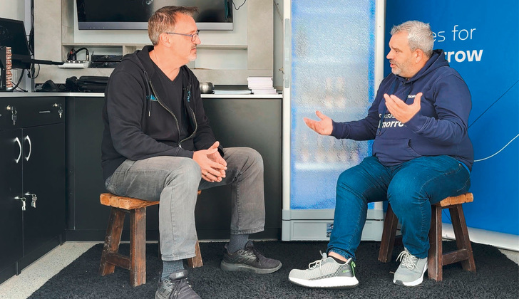 Markus erklärt, wie die Schüler auf externe Referenten reagieren.