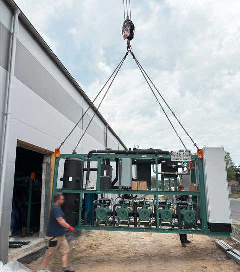 Passgenaue Einbringung in den Maschinenraum