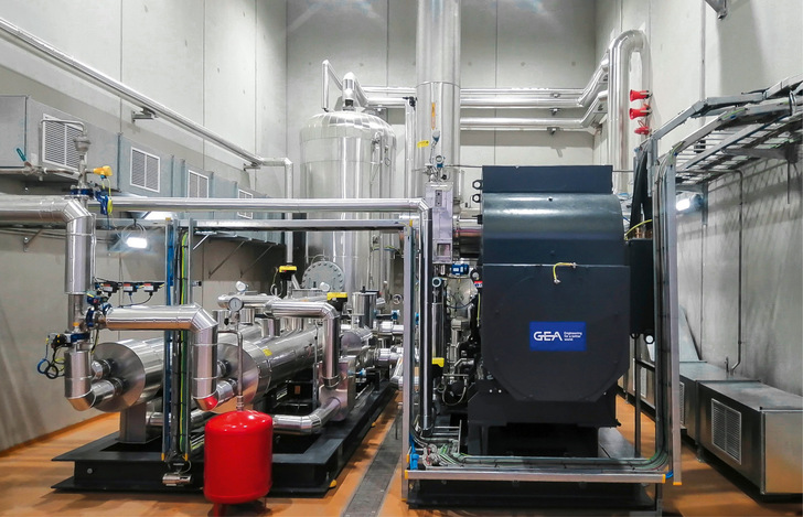 Diese Hochtemperatur-Wärmepumpe von GEA soll im belgischen Zuckerwerk eine jährliche Reduzierung der CO₂-Emissionen von 3000 bis 3500 t pro Jahr ermöglichen.