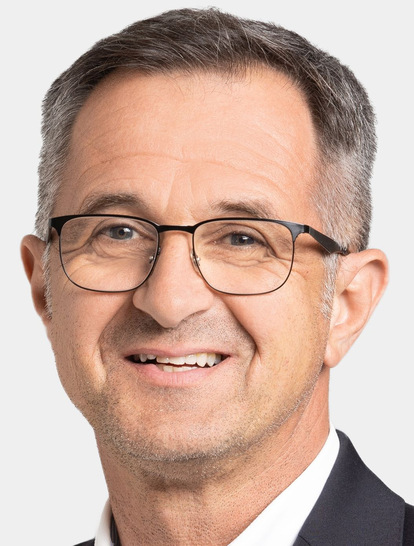 Seit dem 1. August 2025 hat Dirk Riecke als Technischer Außendienstmitarbeiter die Betreuung der Postleitzahlengebiete 77, 78 und 79 in Baden-Württemberg übernommen.