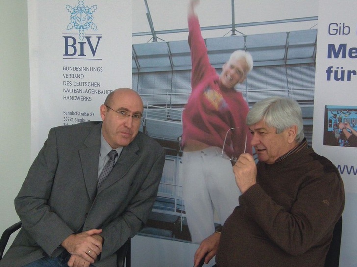 Rechtsanwalt Thomas Maximilian Heuser (links) und BIV-Geschäftsführer Klaus Arns im Gespräch