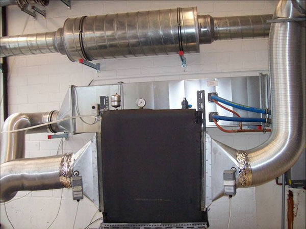 Forscher entwickeln Absorbersystem zum Heizen und Kühlen von Niederigenergiegebäuden