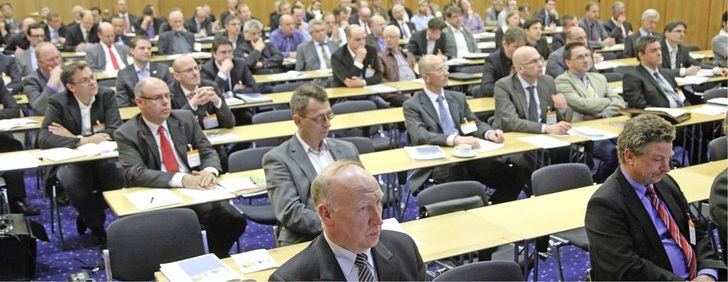 Gut 120 Branchenfachleute waren der diesjährigen Einladung zum 2. ZVKKW Supermarkt-Symposium nach Nürnberg gefolgt.