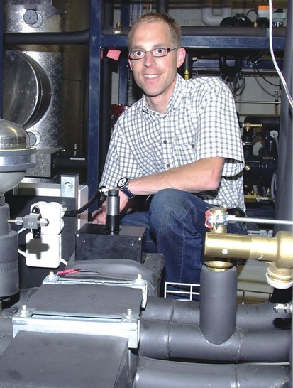 Raphael Gerber: Wir gewinnen Energieeffizienz, indem bei transkritischen CO2-Kälteanlagen die Entspannungsarbeit zur gleichzeitigen Unterstützung der Verdichtungsarbeit genutzt wird.