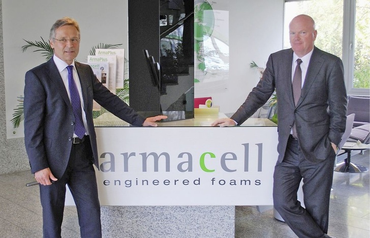 Hans Bolliger, Executive Vice President Global Insulation, und Dr. Stephan Kessel, President und CEO der Armacell International Holding, im Gespräch mit der KK.