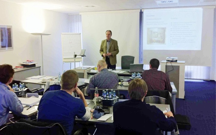 Innerhalb von drei Tagen haben sich die Teilnehmer einen Einstieg in die Klima- und Lüftungstechnik erarbeitet.