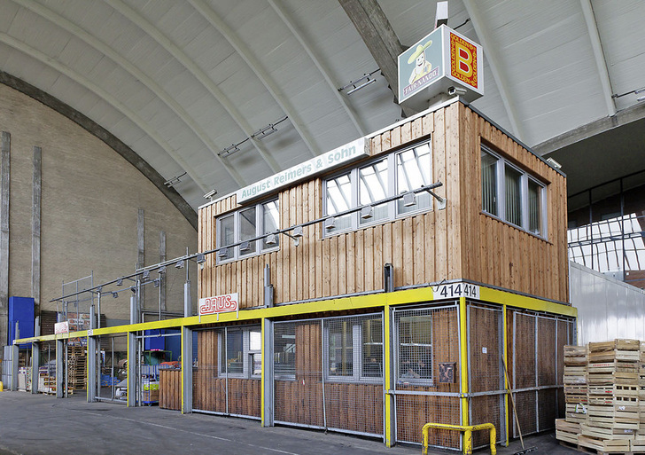 Die August Reimers und Sohn GmbH hat bei ihrem Kühllager auf dem Hamburger Großmarkt in Energieeffizienz investiert. - © Tim Ohnsorge
