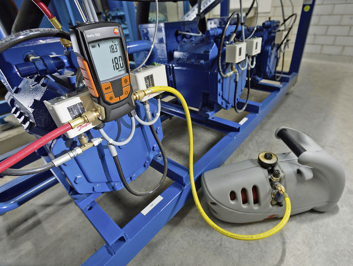 Digitale Vakuummessgeräte mit wartungsfreier Absolutdruck-Sensortechnik liefern dauerhaft präzise Informationen über den Grad der Entfeuchtung einer Kälte- und Klimaanlage und erhöhen damit die Sicherheit bei der Evakuierung.