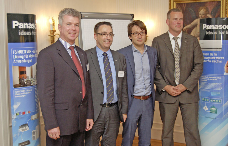 Sie berichteten am 25. Juniim Schloss Reinhartshausen Kempinski, Eltville, über die Ent­­wicklung von Panasonic Heiz- undKühlsystemen (v. l.): Peter Mayer,Product Manager Heiz- und Kühlsyteme, Andreas Gelbke, D-A-CHCountry Manager, Enrique Vilamitjana, Managing Director Panasonic HA Airconditioning Europe, und Marcel Oligschläger, Leiter Project Engineering.