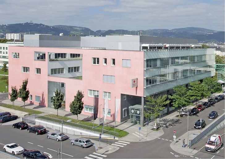 Gebäude der Blutzentrale Linz