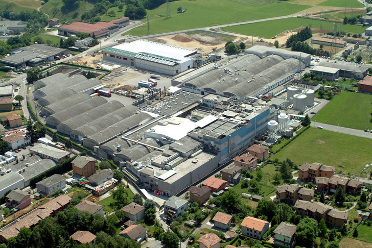 Trane stellt im Werk Radici Fil SpA umweltverträglich und effizient Prozesskälte bereit