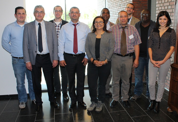 Hans-Juergen Kemler (Leiter Produktmanagement Kältemittel, 2. von links) empfing die Gäste aus Kolumbien, der Dominikanischen Republik, Ghana und Tunesien in der Unternehmenszentrale.