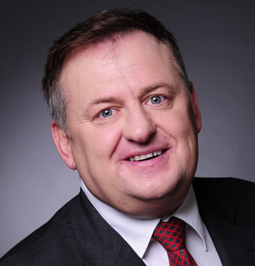 Jörg Schlenker nun mit Ingenieur- und Planungsbüro