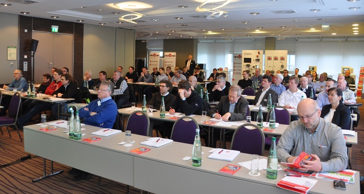 Im Rahmen eines eintägigen Seminars informiert Wildeboer praxisnah über die Konsequenzen der BauPVO für die Verwender von Brandschutz- und Entrauchungsklappen.