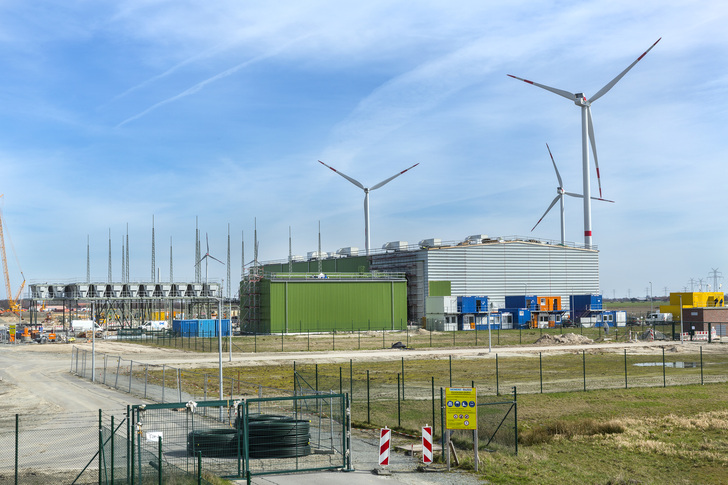 Wassergeführte VRF-Wärmepumpen kühlen Betriebsgebäude