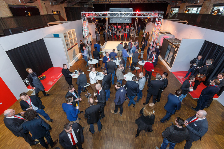 Mit seiner Veranstaltungsreihe hat Mitsubishi Electric erfolgreich eine Plattform zum gegenseitigen Austausch für Fachplaner, Architekten, Entscheider, Investoren und Fachhandwerker geschaffen.