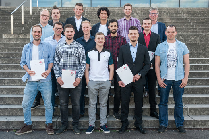 Im Bild (v.l.): Mirko Brinkmann, Simon Brömmel, Kevin Fislake, Florian Friedel, Markus Füske, Lucas Giehler, Stephan Groß-Bölting, Tim Hübner, Florian Janzen, Benedikt Köhler, Jean-Marie Körner, Klaus Mattke, Emin Saygili, Joel Schwabe, Kai Schwane, Helge Schweden, Marcel Spiegel, Yildirim Baris, Maximilian Zahn
