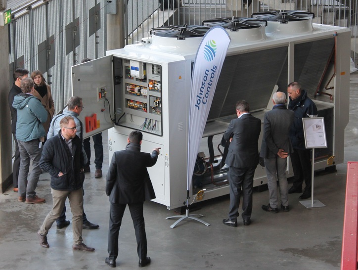 In Köln wurde eine luftgekühlte Propankältemaschine vorgestellt. - © Johnson Controls
