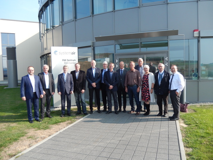 Die diesjährige Herbsttagung des Arbeitskreises Klimatechnik (HTW Dresden) fand bei Systemair in Boxberg statt. Foto: Trogisch