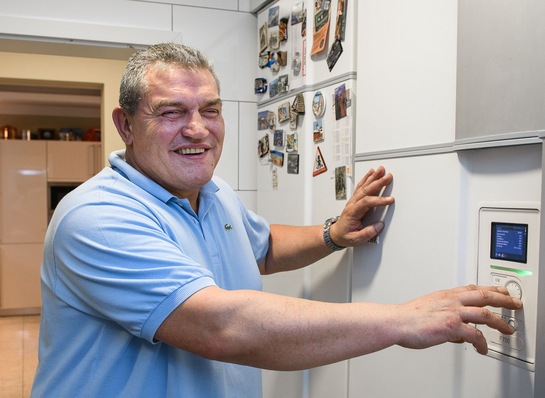 co2online führt bei Experten eine Umfrage zum Thema „Kontrollierte Wohnungslüftung“ durch.