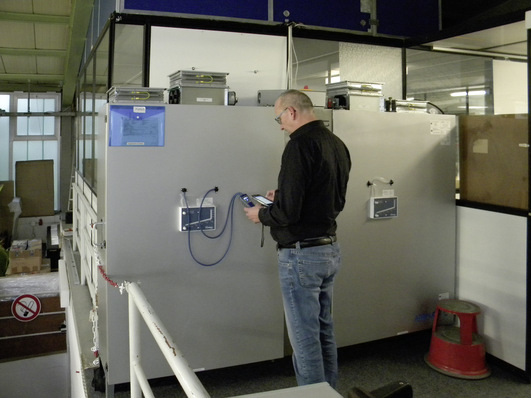 Das Lüftungsgerät wird nach Einbau durch die Installationsfirma oder den Hersteller in Betrieb genommen.