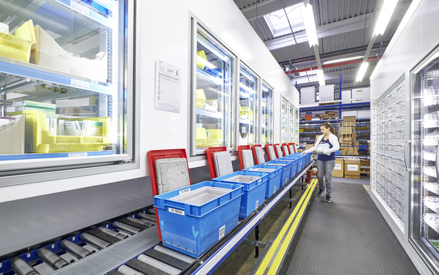 Die Schnelldreher unter den gekühlten Arzneimitteln können direkt aus der Kühlzelle in die Transportboxen konfektioniert werden.