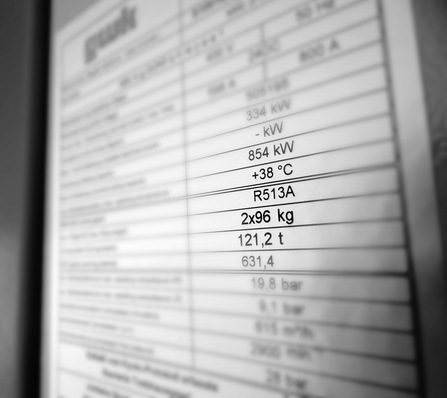 Die R134a-Ära geht zu Ende: Bei neuen Kälteanlagen setzt die gwk stattdessen ab sofort das klima­freundlichere Kältemittel R513A ein.