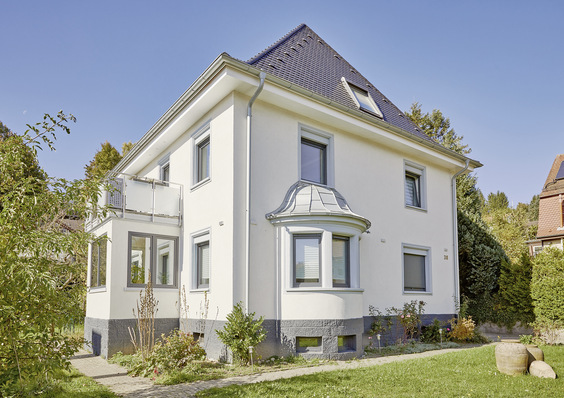 Diese Jugendstil-Stadtvilla wurde grundlegend saniert. Dabei sollte der Energieverbrauch auf einen aktuellen Standard reduziert werden.