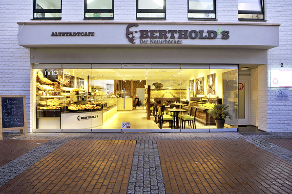 Seit kurzem ist das Altstadtcafé mitten in der Halterner Fußgängerzone neu eingerichtet und präsentiert sich ausstattungsmäßig von seiner besten Seite.