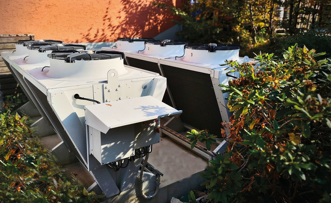 Die Verflüssiger der neuen Kälteanlage.