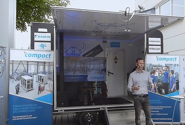 Dirk Leuteritz von compact Kältetechnik zeigt, wie sich mit einem Ejektor die Effizienz einer Boosteranlage steigern lässt.