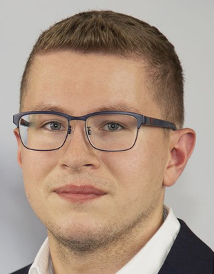 Der 26-Jährige Maximilian Raab wechselte innerhalb von Systemair vom Innen- in den Außendienst für Kältetechnik.