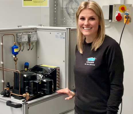  Sabrina Fünkner ist Kälteanlagenbaumeisterin und wirbt dafür, dass sich mehr junge Frauen für ihren abwechslungsreichen Beruf begeistern.