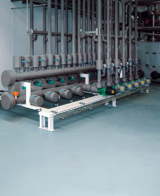 Zur Verminderung der Energieverluste von kältetechnischen Anlagen müssen jetzt deutlich größere Dämmschicht­dicken eingesetzt werden.